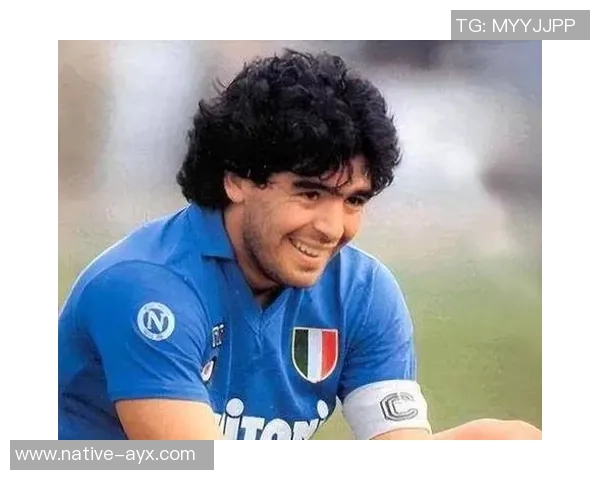 怀念足球传奇马拉多纳他的精神永存于绿茵场上